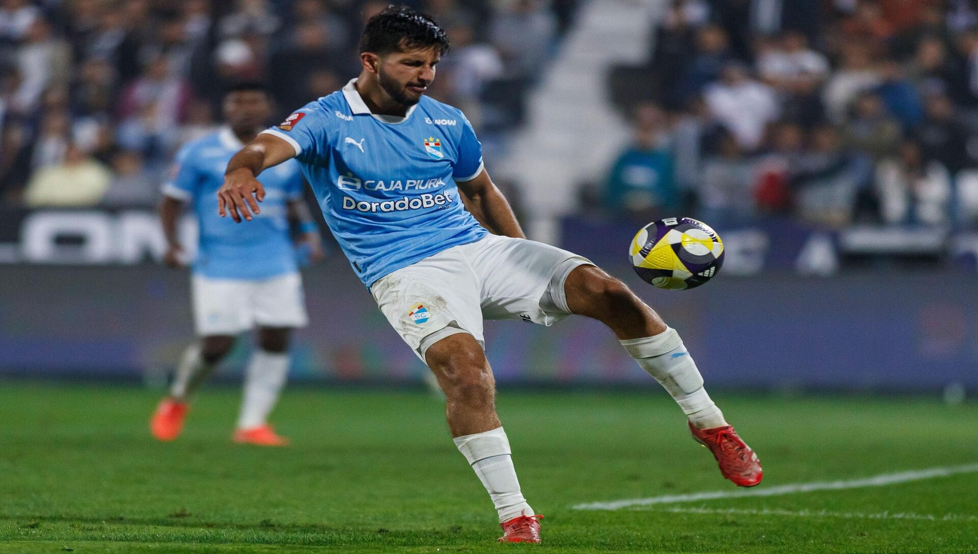 Los Celestes buscarán su primera victoria del semestre en el partido Juan Pablo II vs Sporting Cristal (Crédito: Alamy Stock Photo).