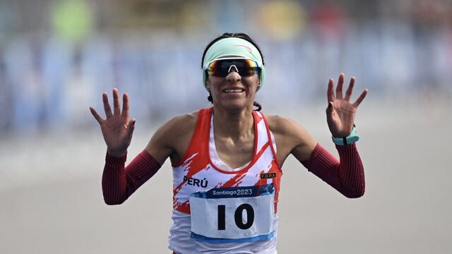 ¡Bronce para Perú! Gladys Tejeda en el tercer lugar de Maratón Femenina en Santiago 2023