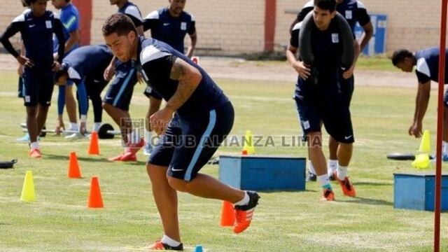 Alianza Lima: Walter Ibáñez defiende a los 'experimentados' del equipo