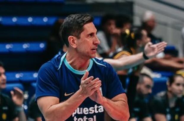 El brasileño deja el buzo blanquiazul tras una serie de derrotas en la Liga Nacional.