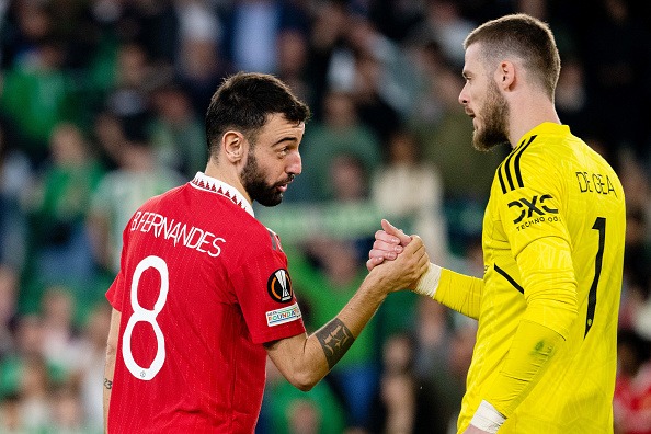 Bruno Fernandes y David de Gea jugaron juntos en el Manchester United hasta mediados de 2023. (Foto: Getty Images)