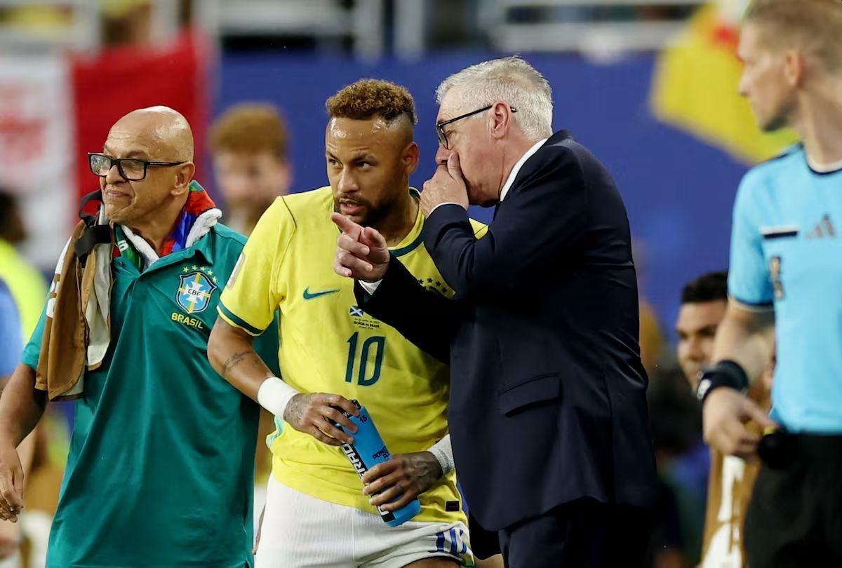 El astro brasileño no tuvo minutos en el partido ante Japón por los dieciseisavos de final del Mundial 2026. (Foto: Reuters)