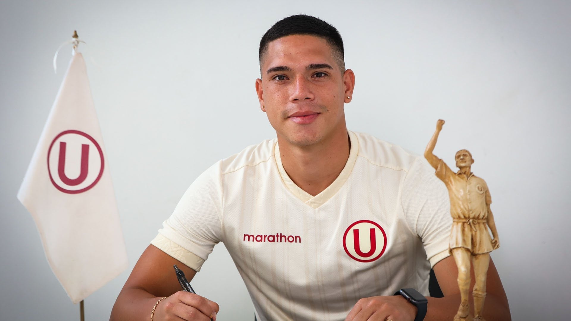 Yuriel Celi llegó en febrero de 2023 y fue bicampeón. En 2025 fue prestado a Deportivo Garcilaso. Foto: Universitario de Deportes.