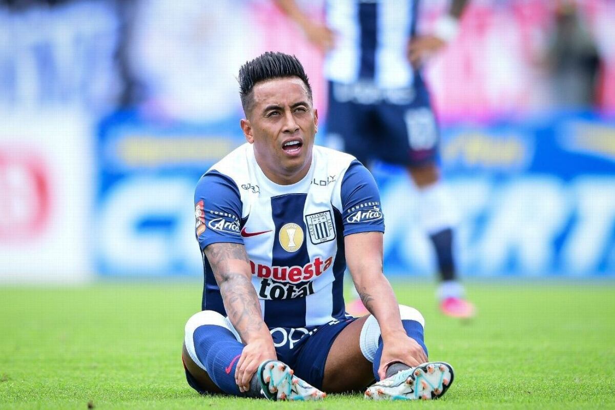 Christian Cueva se encuentra actualmente sin equipo, tras su paso por Alianza Lima.