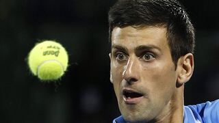 Conmoción en Roma: Novak Djokovic fue golpeado con una botella y recibe atención médica