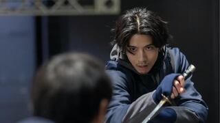 La emocionante serie japonesa que triunfa en Netflix con sus escenas de acción, suspenso y su familia disfuncional protagonista