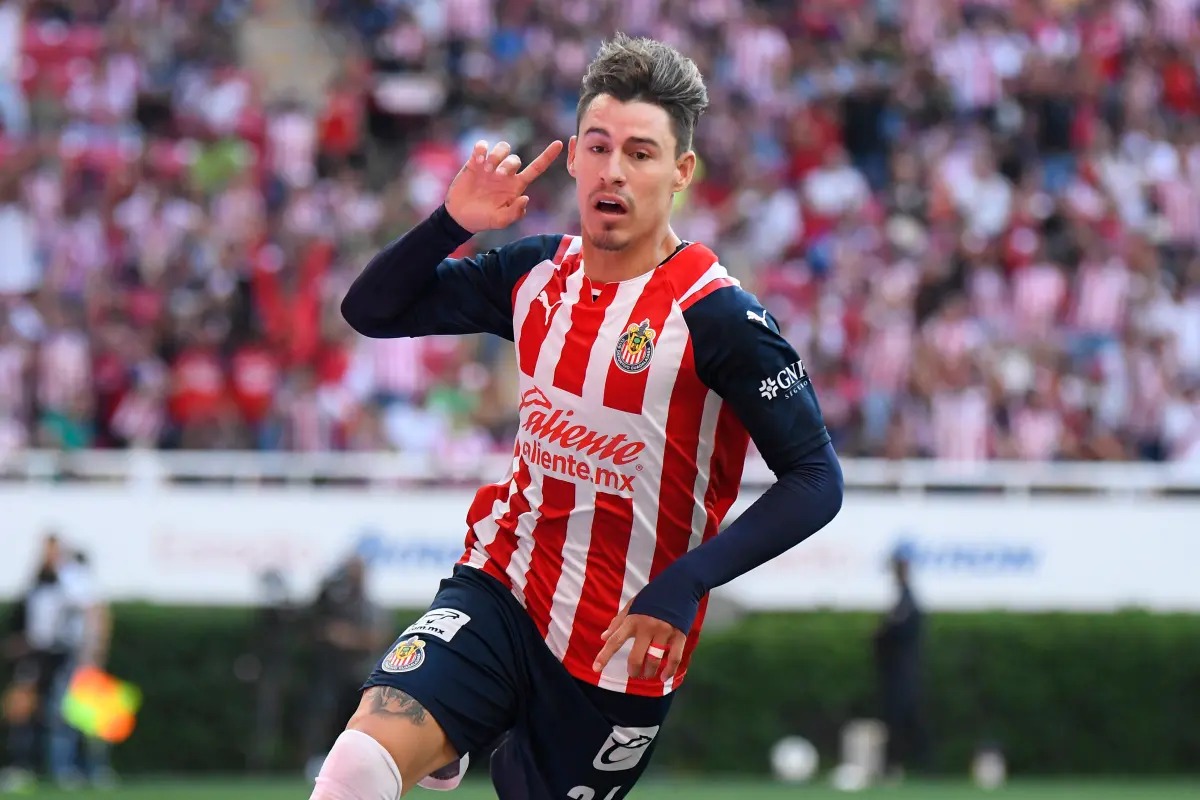 ‘Chicote’ Calderón ha jugado en Atlas, Necaxa y Chivas de Guadalajara. (Foto: AFP)