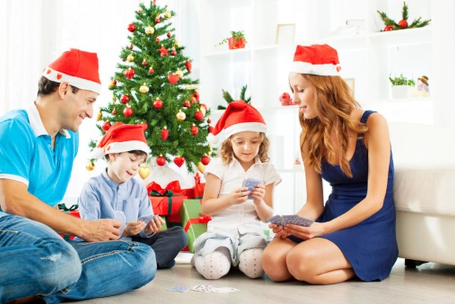 Merry Christmas 2024! 100 images to dedicate on social media to your family and friends.