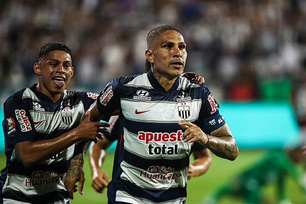 Paolo Guerrero disputará su primer clásico ante Universitario de Deportes. (Foto: Getty Images)
