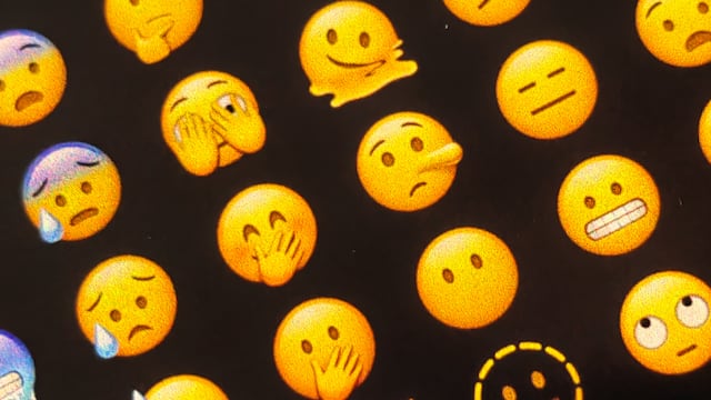 Cómo activar los emojis del iPhone en tu cuenta de WhatsApp Plus