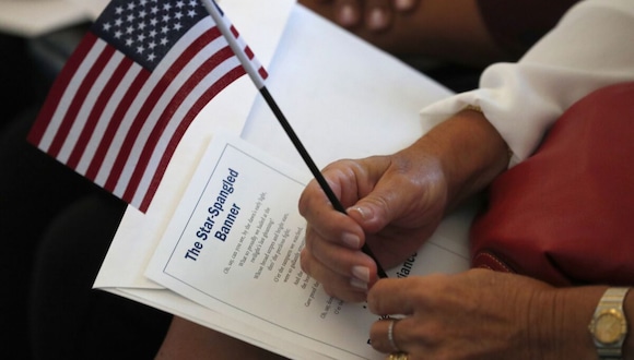 Estados Unidos concede la ciudadanía por nacimiento y naturalización (Foto: AFP)