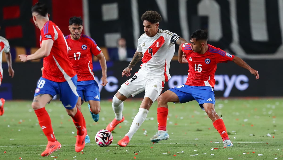 Paolo Guerrero no marca un gol oficial con Perú desde julio de 2019. (Foto: GEC)