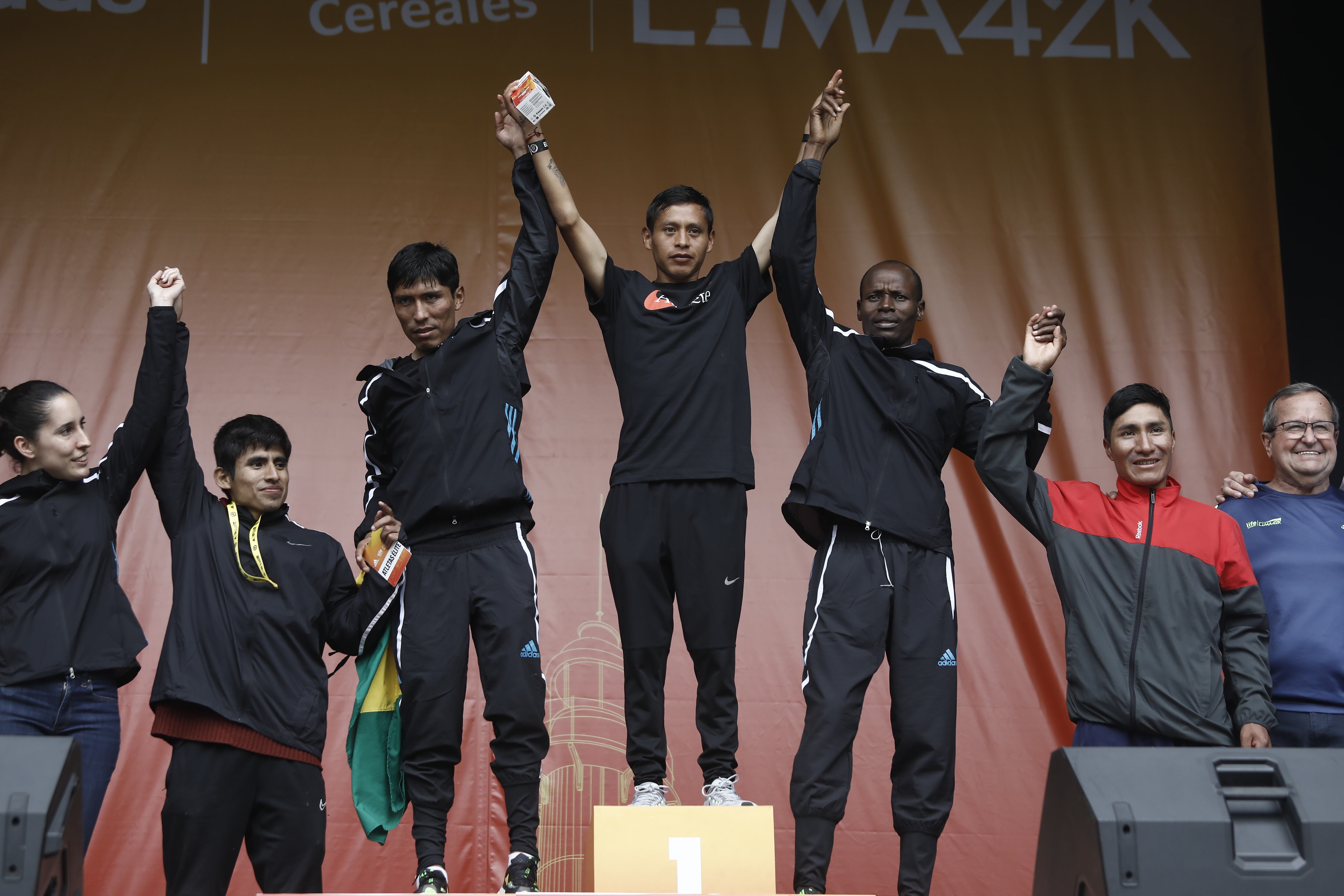 lima domingo 11 de setiembre 2022.
Se inicia la maratón Lima 42k en Miraflores. Fotos: Cesar Campos/@photo.gec