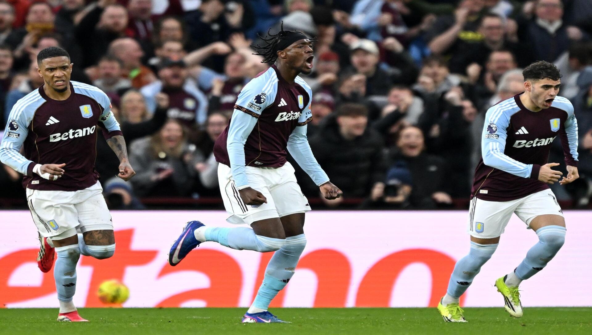 Los Villanos saldrán por un triunfo para seguir terceros en el duelo Wolves vs Aston Villa (Crédito: Alamy Stock Photo).