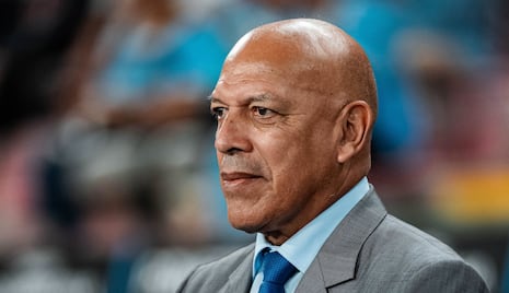 Roberto Mosquera tras la derrota de Sporting Cristal: “Melgar tiene cuatro años juntos, nosotros un mes”