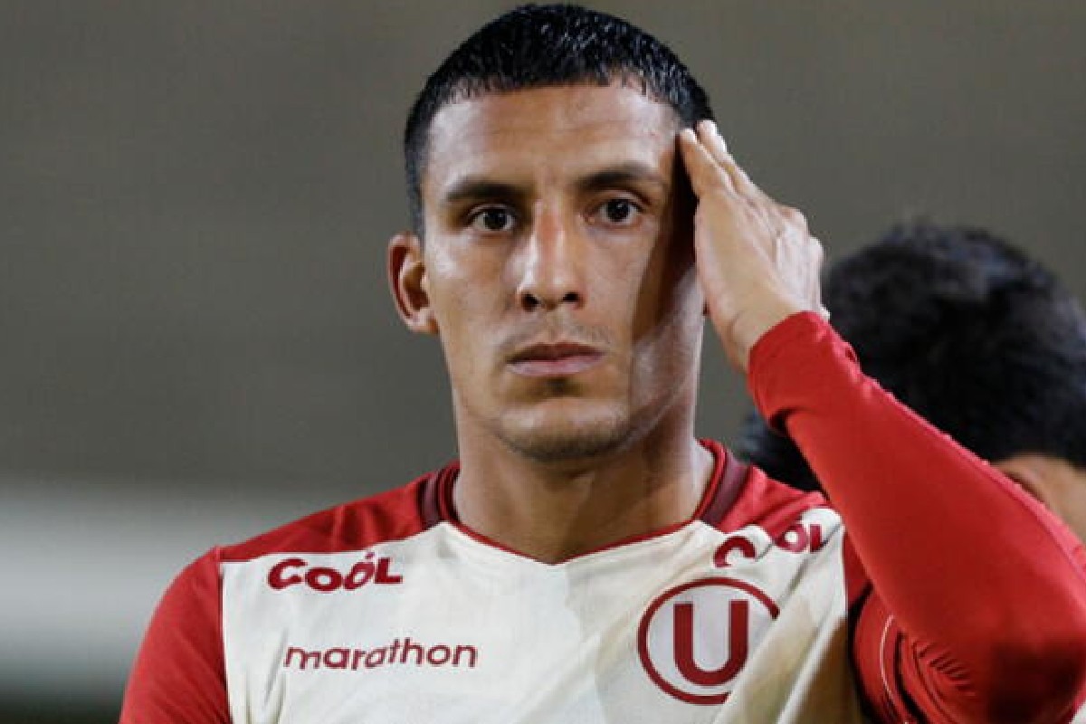 Alex Valera no ocultó su molestia tras lo sucedido en Colombia. Foto: Liga 1.
