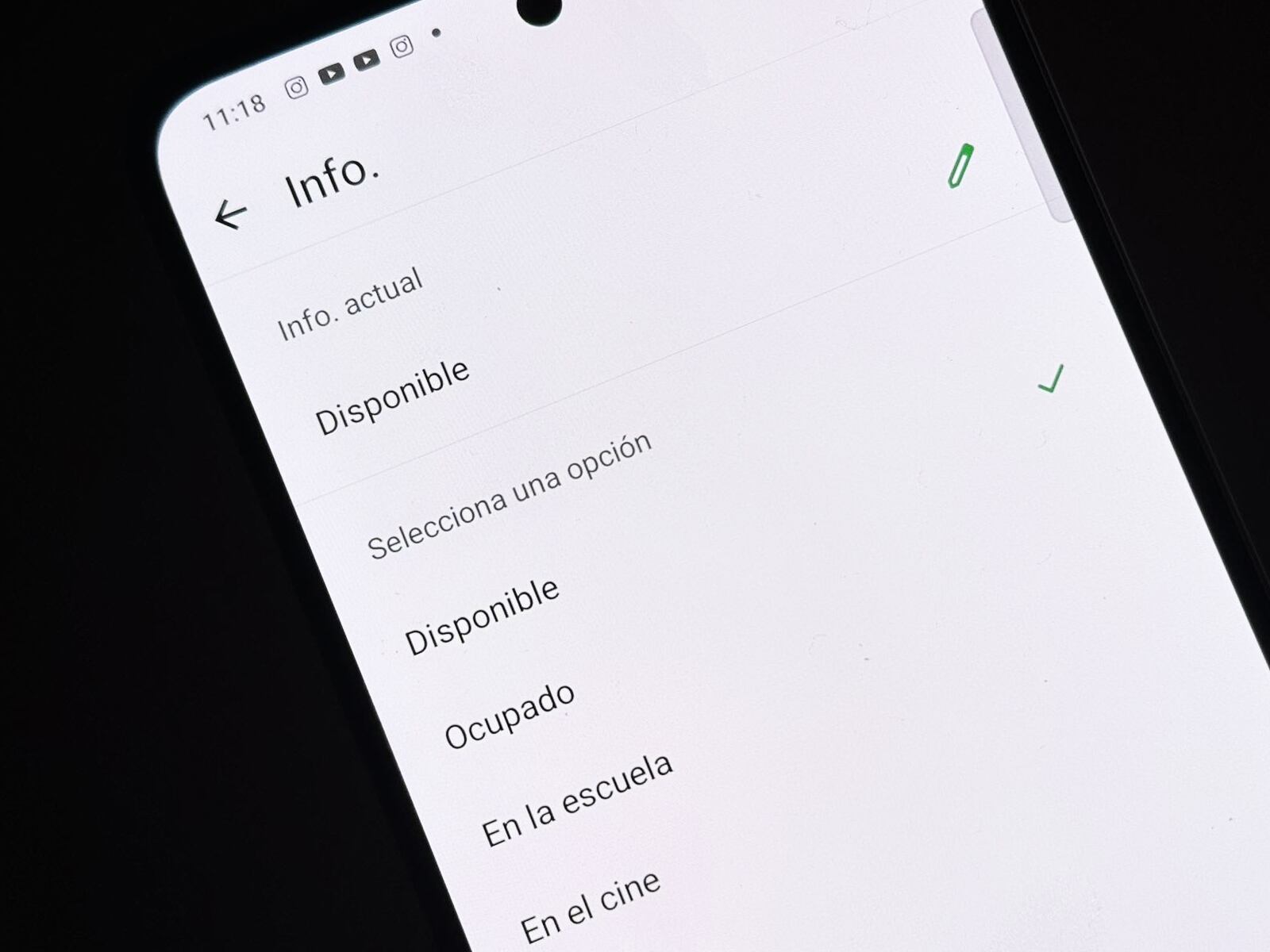 WHATSAPP | La Info de WhatsApp sirve para decirle a tus amigos que estás disponible o que no te escriban. (Foto: Depor - Rommel Yupanqui)