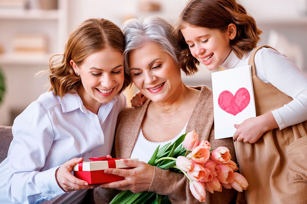 Hoy, 10 de mayo, se celebra el Día de la Madre en México. Aquí, frases cortas, tarjetas, poemas y mensajes originales que puedes enviar. (Foto: Pexels)