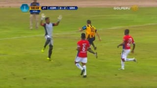 Sport Rosario vs. Unión Comercio: Pablo Lavandeira convirtió gol, pero recibió rodillazo en el estómago