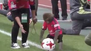 ¿Qué tal le salió? Mono presentó pelota en partido de la primera división de Japón y es viral [VIDEO]