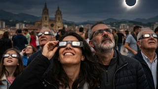 Hora exacta, cuánto dura y dónde ver el eclipse solar total EN DIRECTO hoy, 12 de agosto, en Oviedo