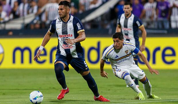 Carlos Zambrano fue una de las figuras de Alianza Lima en el partido de ida contra Boca Juniors (Foto: Getty Images).