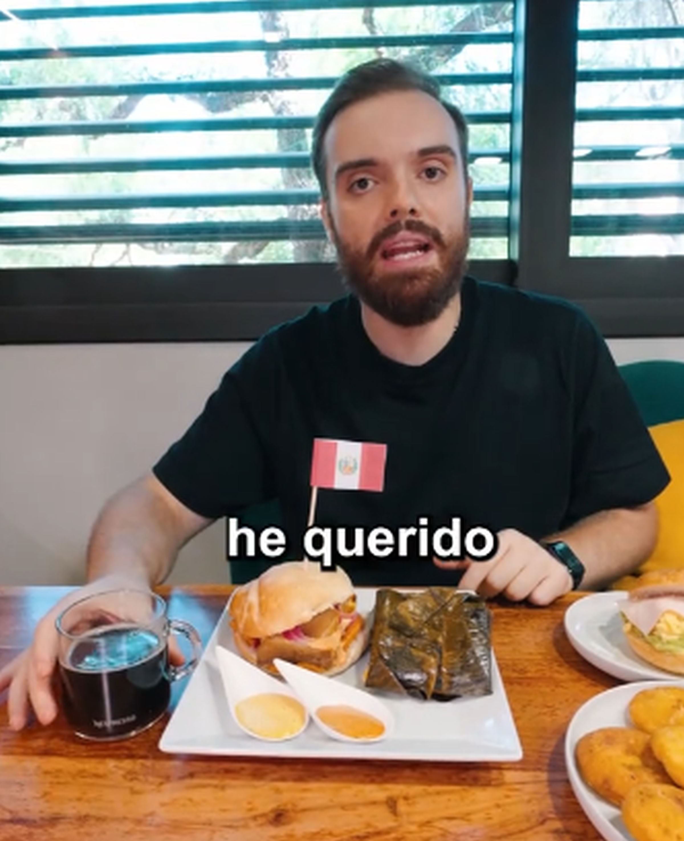 El pan con chicarrón, el tamal y el café pasado vienen a ser el desayuno de Perú en la final del Mundial de Desayunos de Ibai Llanos. (Foto: @ibaillanos / Instagram)