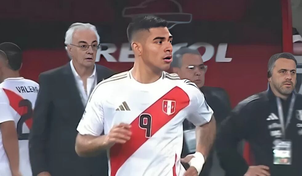Ramos debutó en la Selección Peruana al mando de Jorge Fossati. (Foto: Captura TV)