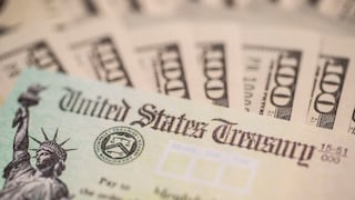 Los cheques de estímulo que darán algunos estados y puedes aprovechar en Black Friday 2023