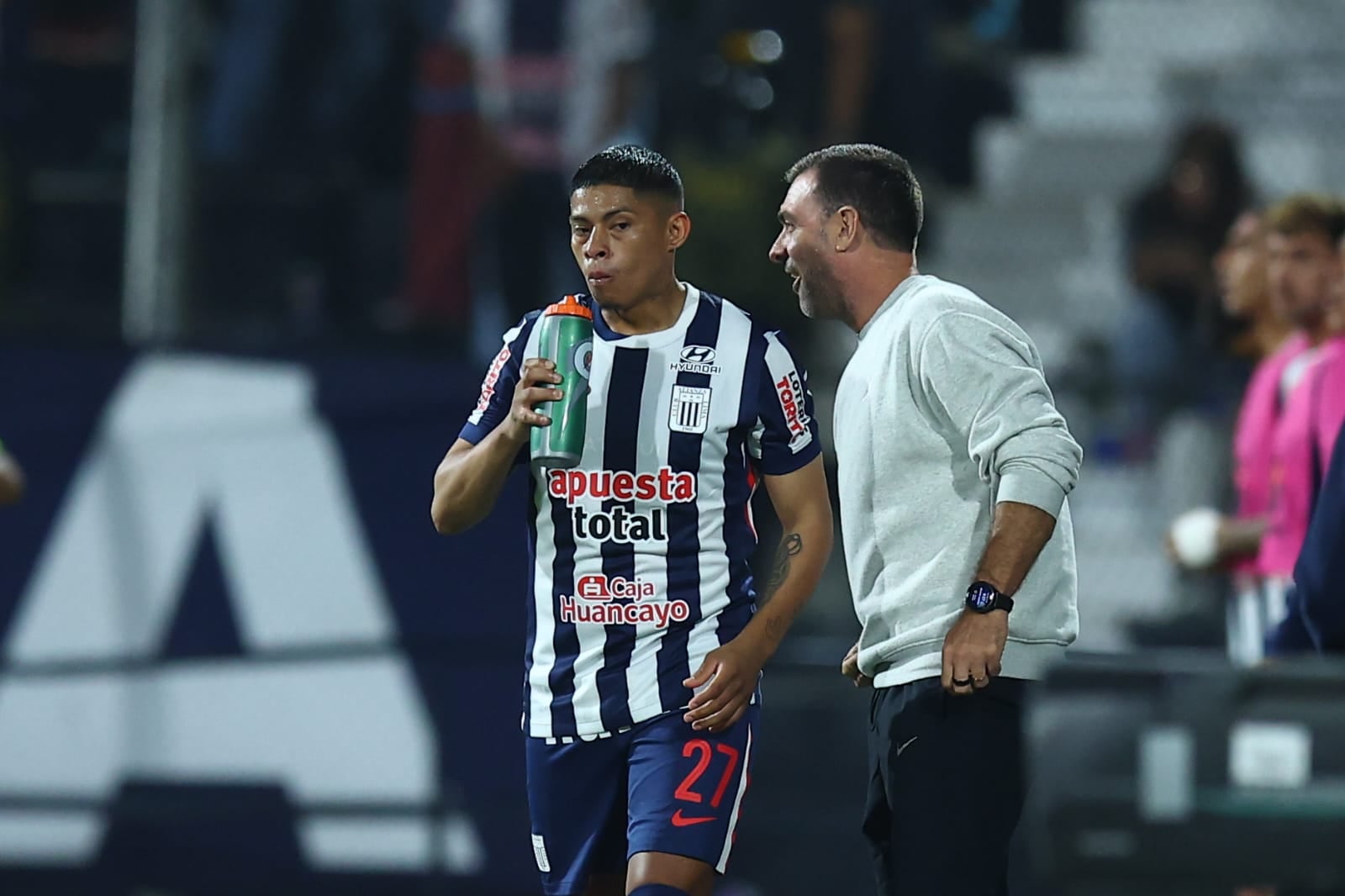 Pablo Guede se mostró emocionado tras la victoria de Alianza Lima sobre ADT. (Foto: GEC)