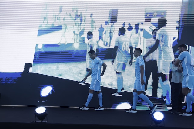 Presentación de camiseta del equipo Sporting cristal por sus 86 años. (Foto: Hugo Pérez / @photo.gec)