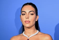 Georgina Rodríguez y su vestido en el París Fashion Week en honor a Cristiano Ronaldo