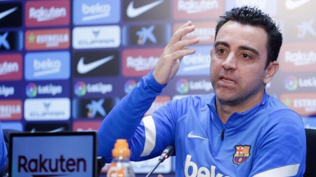 Xavi define la temporada del Barcelona: “De ciencia ficción, como el 0-4 en el Bernabéu”
