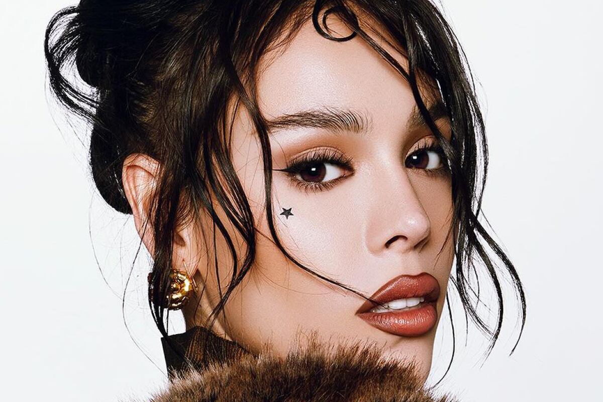 Danna Paola publicó un carrusel de fotografías en sus redes sociales que dejó consternados a todos sus seguidores (Foto: Danna Paola / Instagram)