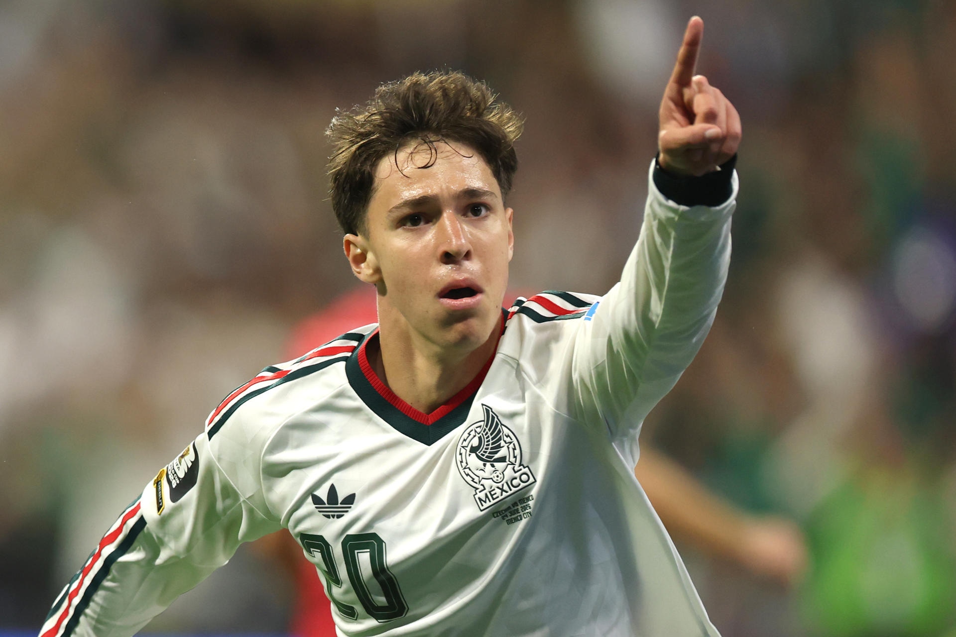 ¡Se lució! Gol de Mateo Chávez para México ante Checa en el Mundial 2026 | (Foto: EFE)