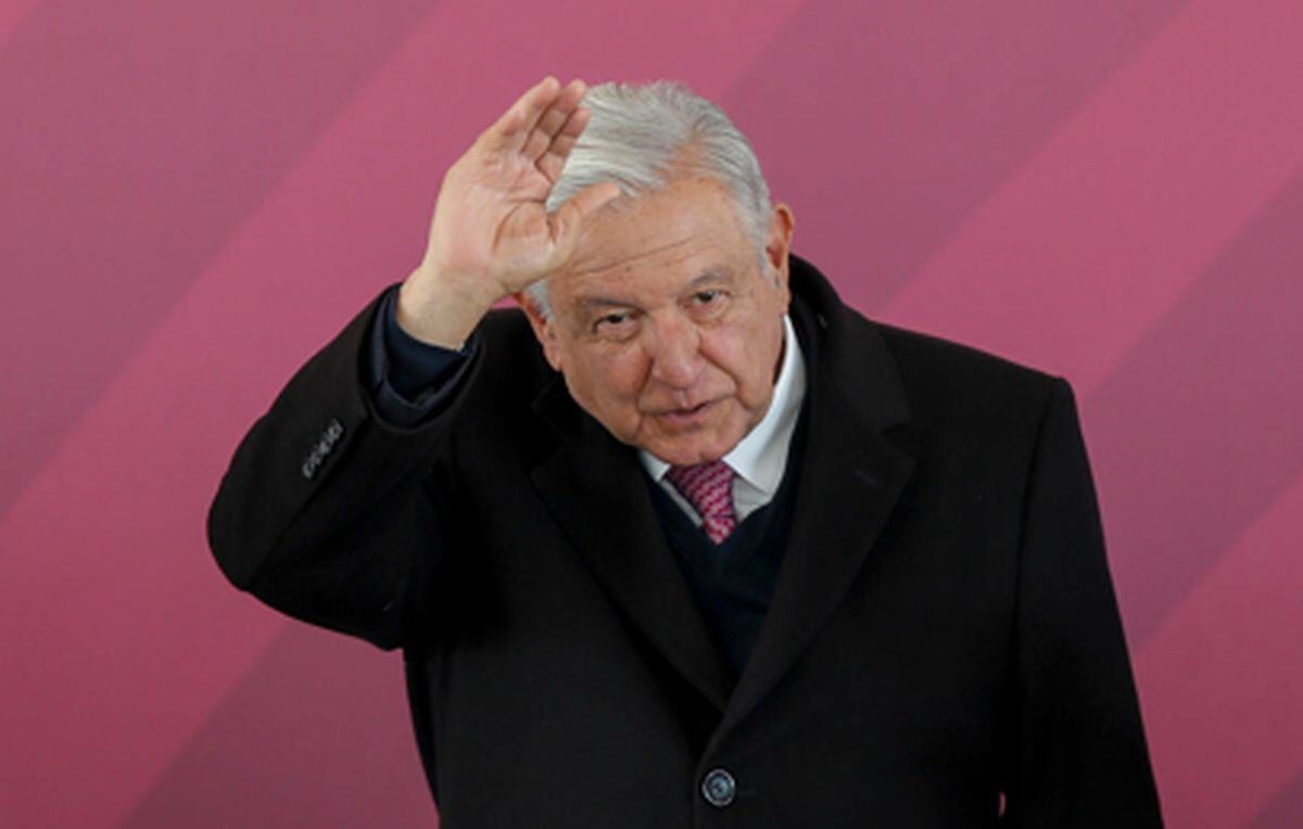 El presidente Andrés Manuel López Obrador (AMLO) expresó su deseo de que en México “no se sufra por ninguna calamidad, que haya mucha felicidad, mucha alegría”. (Foto: EFE/ Isaac Esquivel)