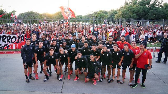 Selección Peruana presentes en el “banderazo” junto a sus hinchas antes de enfrentar a Chile