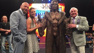 WWE: la emoción de Ric Flair tras develar su estatua en la semana de WrestleMania 33 (VIDEO)