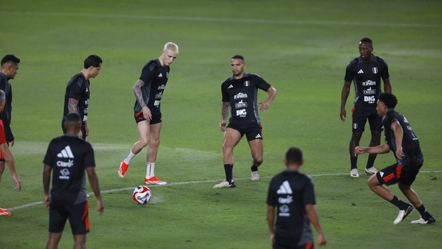Última práctica de la Selección Peruana en el estadio Monumental, antes del partido ante República Dominicana. (Foto: Julio Reaño/@photo.gec)