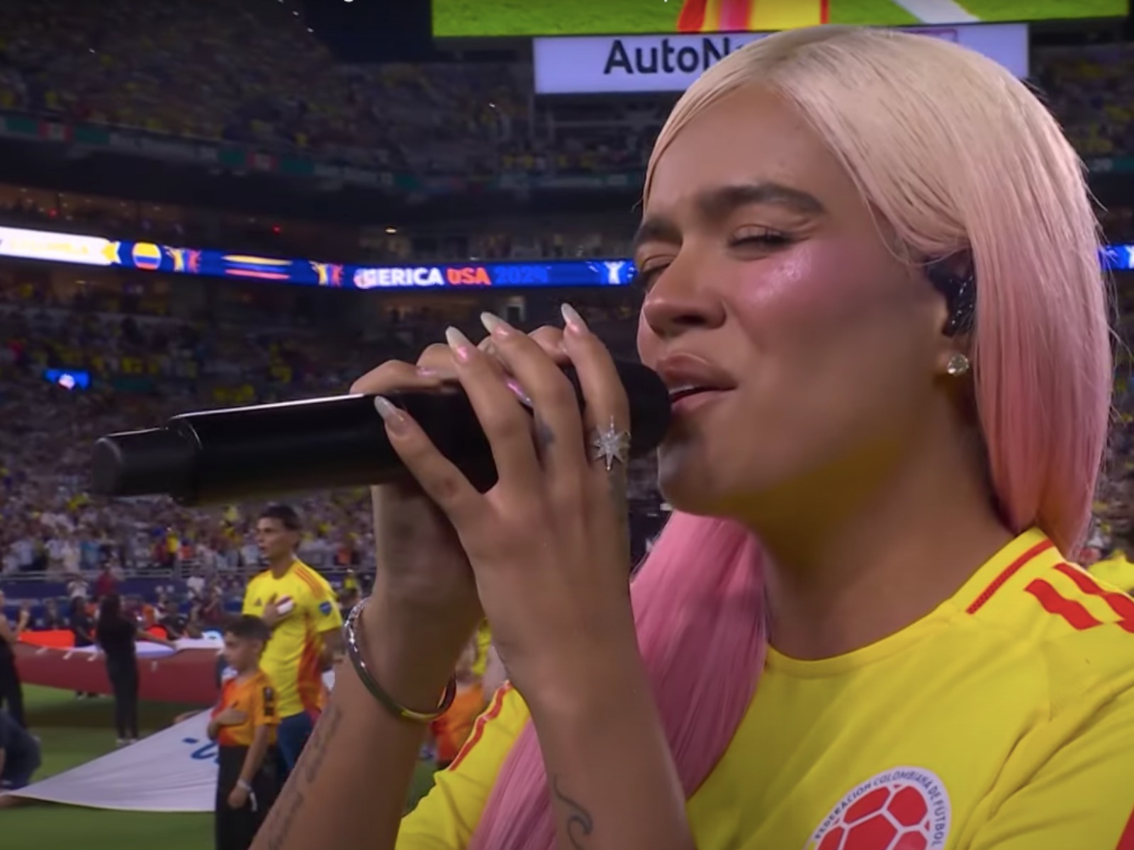 La interpretación de Karol G en la final de la Copa América 2024 desata opiniones divididas (Foto: AFP)