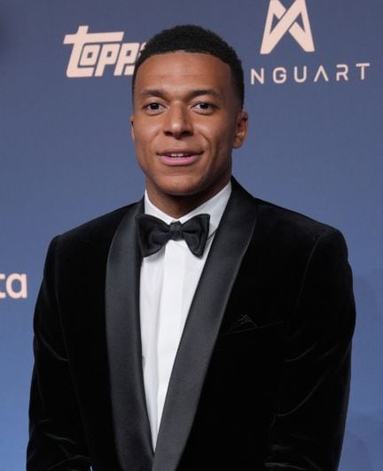 Solo algunas horas antes de que explote la polémica, Mbappé estuvo presente en la gala del Balón de Oro.