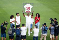 ¡Emotivo en la previa! Universitario homenajeó al ‘Cuto’ Guadalupe por sus 50 años antes del clásico