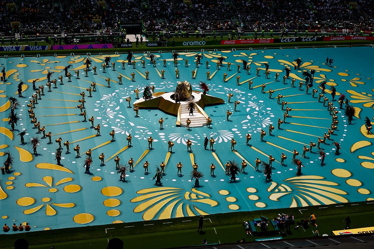 Shakira, J Balvin y Maná brillan en show de apertura en el Estadio Azteca del Mundial de la FIFA 2026. Foto: Rodrigo OROPEZA / AFP