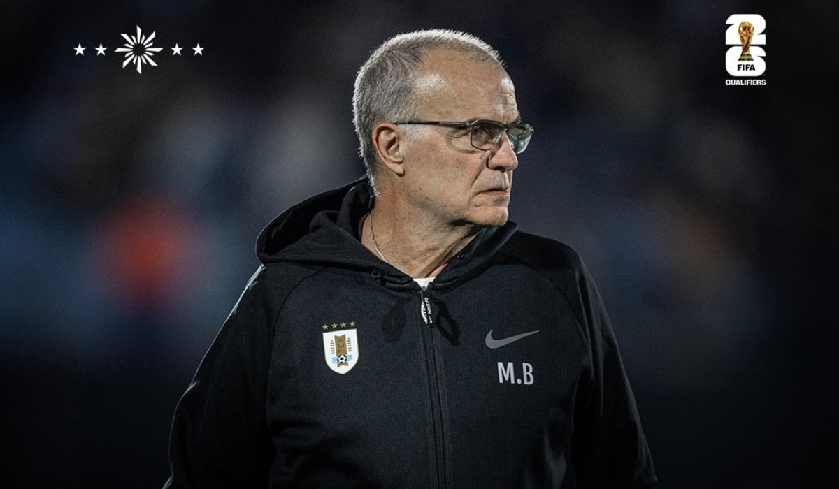 Marcelo Bielsa realizó el llamado de 29 jugadores para el duelo contra Perú en Lima y Ecuador en Montevideo por las Eliminatorias. (Foto: @Uruguay).