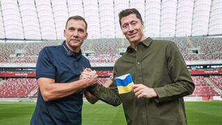 Lewandowski y el brazalete con los colores de Ucrania: la promesa al histórico Shevchenko