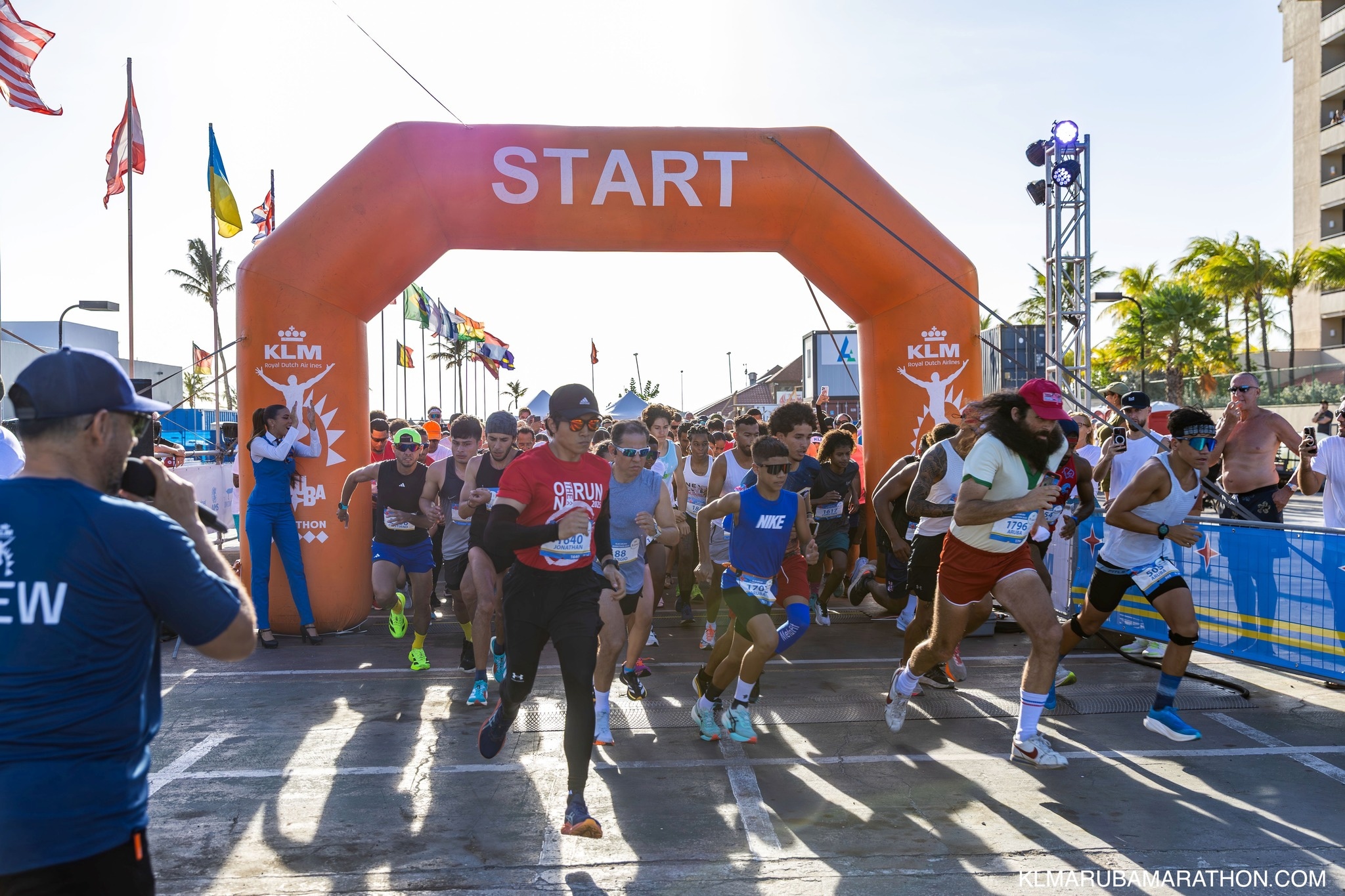 Cabe precisar que el tiempo límite para completar el trayecto es de 6 horas en la maratón completo y 4 horas en la medio maratón. (Foto: KLM Aruba Marathon)