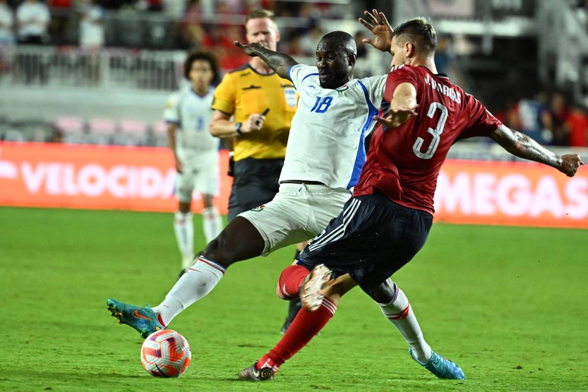 Lista de canales que televisaron el partido Costa Rica vs. Panamá este último lunes 26 de junio desde el Lockhart Stadium por la jornada 1 del grupo C de la Copa Oro 2023. (Foto: AFP)