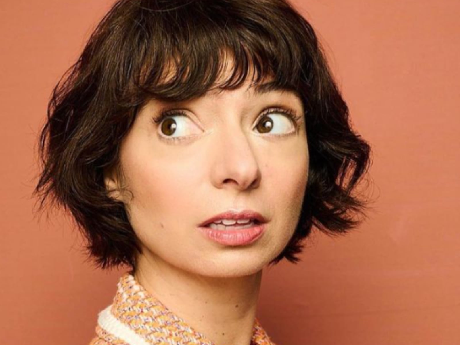 La actriz de “The Big Bang Theory” ha seguido su carrera como comediante y le agregó música a su performance (Foto: Kate Micucci / Instagram)