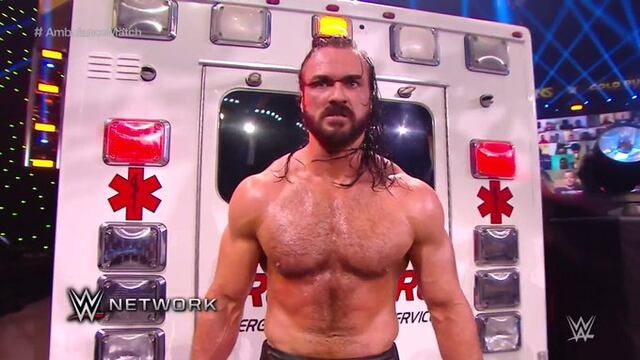 Lo mandó en ambulancia: Drew McIntyre retuvo Campeonato de WWE ante Randy Orton en Clash of Champions