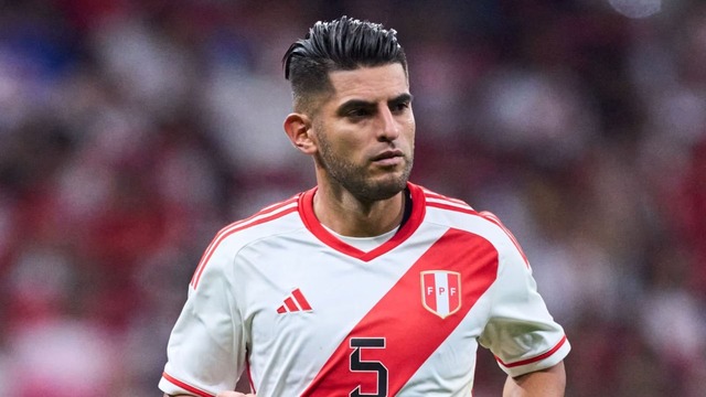 Carlos Zambrano: 23 partidos con su club (1,789 minutos) y tres con la selección este año. (Foto: Agencias)